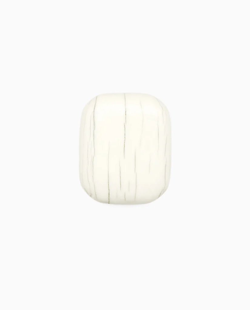 구본창 〈Soap〉 연작 - 오래 써서 닳고 색이 바랜 비누
