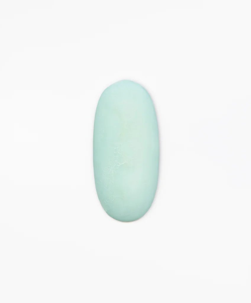 구본창 〈Soap〉 연작 - 오래 써서 닳고 색이 바랜 비누