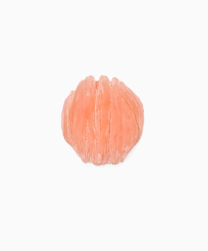 구본창 〈Soap〉 연작 - 오래 써서 닳고 색이 바랜 비누